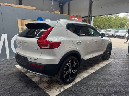 2022 Volvo XC40 - photo 3