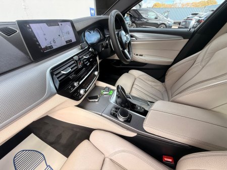 2017 BMW 5-Series - photo 22