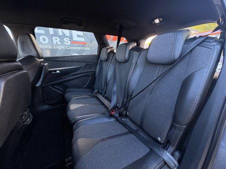 2018 Peugeot 5008 - photo 14