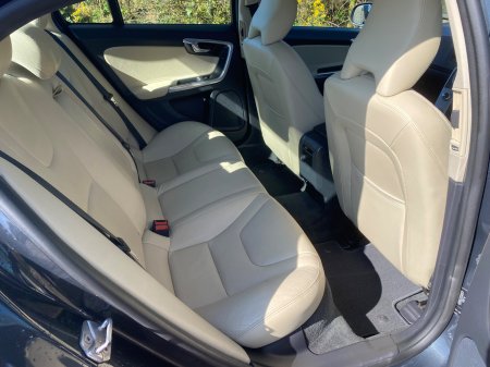 2018 Volvo S60 - photo 9