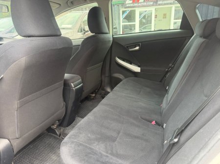 2012 Toyota Prius - photo 17