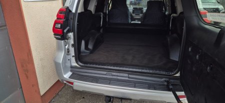 2020 Toyota Land Cruiser - photo 8