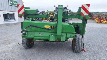 0 John Deere  - photo 4