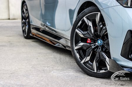 2024 BMW 5-Series - photo 20
