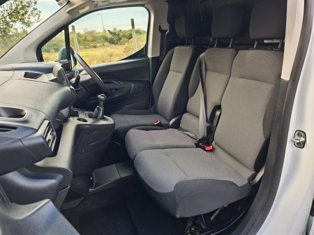2020 Opel Combo - photo 11