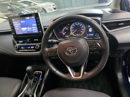 2020 Toyota Corolla - photo 10
