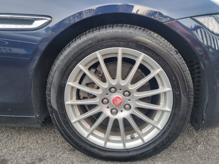 2016 Jaguar XE - photo 13