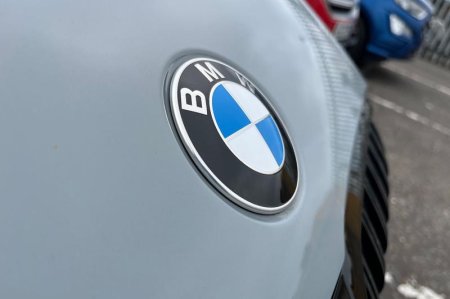 2024 BMW 3-Series - photo 25