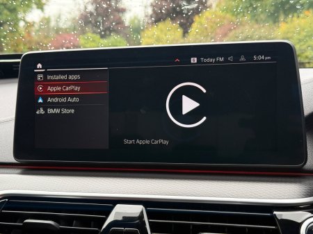 2022 BMW 5-Series - photo 17