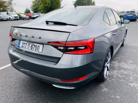 2022 Skoda Superb - photo 5