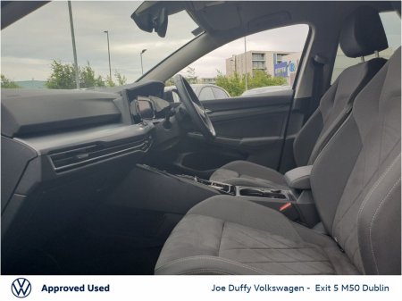 2024 Volkswagen Golf - photo 3