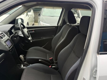2014 Suzuki Swift - photo 12