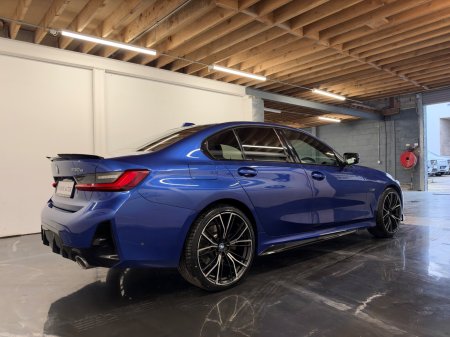 2023 BMW 3-Series - photo 8