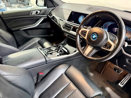 2022 BMW X5 - photo 9
