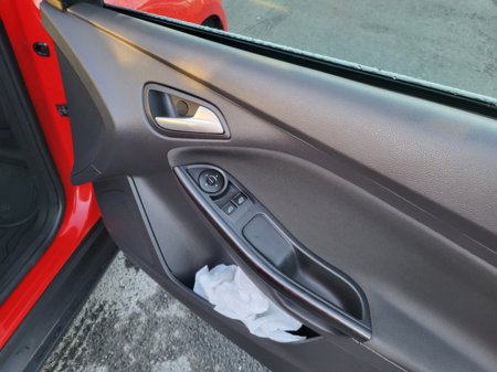 2012 Ford Focus - photo 16