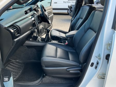 2021 Toyota Hilux - photo 19