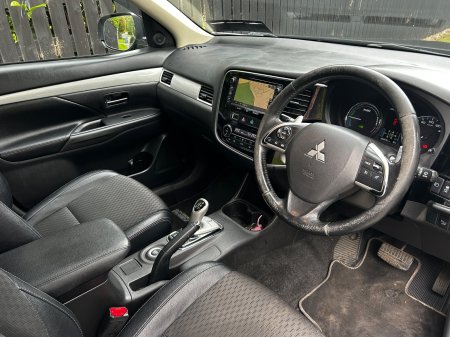 2016 Mitsubishi Outlander - photo 7