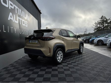 2021 Toyota Yaris Cross - photo 2