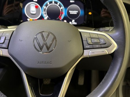 2025 Volkswagen Golf - photo 18