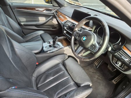 2018 BMW 5-Series - photo 23