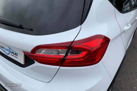 2018 Ford Fiesta - photo 10