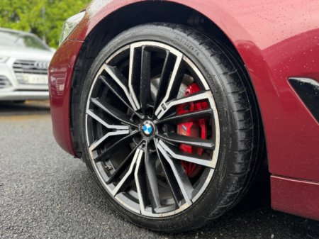 2022 BMW 5-Series - photo 10