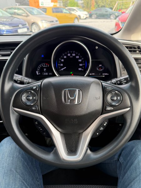 2017 Honda Fit - photo 5