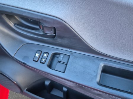2015 Toyota Yaris - photo 25