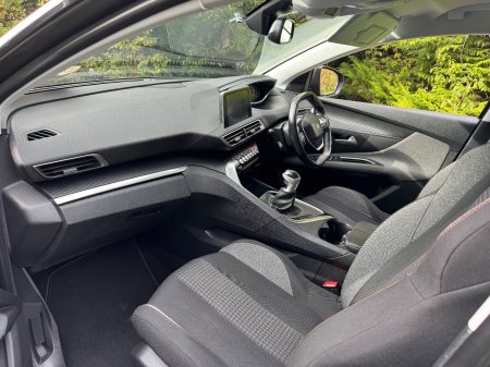 2018 Peugeot 5008 - photo 5