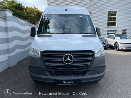 2027 Mercedes-Benz Sprinter - photo 9
