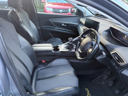 2022 Peugeot 5008 - photo 12