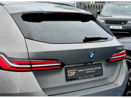 2026 BMW 5-Series - photo 8