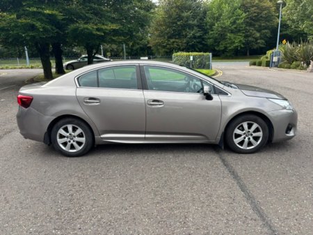 2015 Toyota Avensis - photo 8