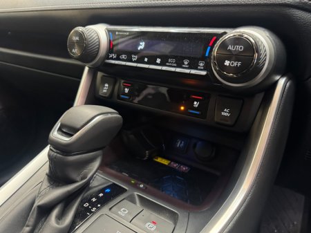 2025 Toyota RAV4 - photo 14