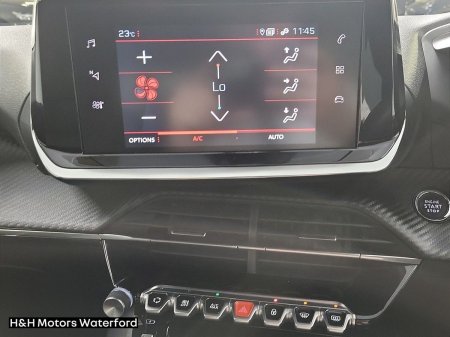 2023 Peugeot 2008 - photo 24