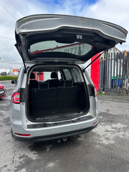 2017 Ford Galaxy - photo 18