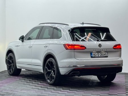 2019 Volkswagen Touareg - photo 4