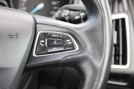 2018 Ford Focus - photo 21