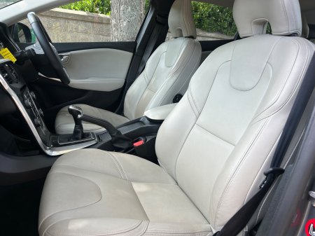 2016 Volvo V40 - photo 16