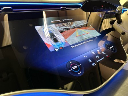 2026 Mercedes-Benz EQS - photo 8