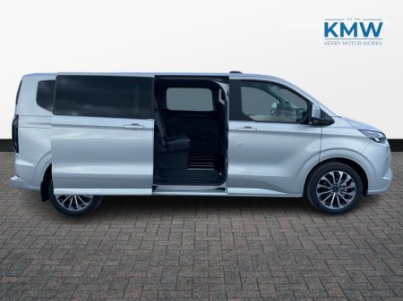 2026 Ford Tourneo Custom - photo 6