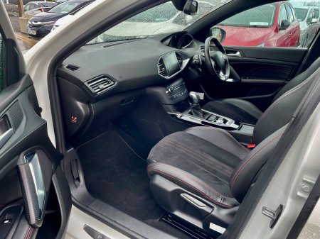 2018 Peugeot 308 - photo 19