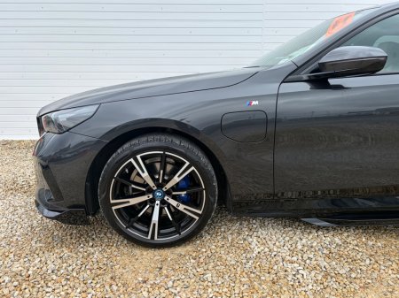 2024 BMW 5-Series - photo 36