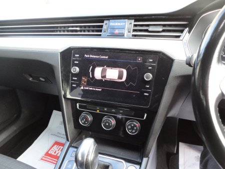 2020 Volkswagen Passat - photo 15