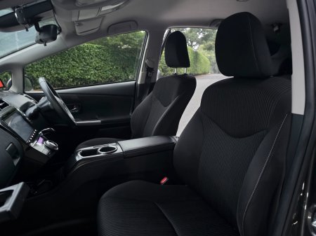 2019 Toyota Prius - photo 30