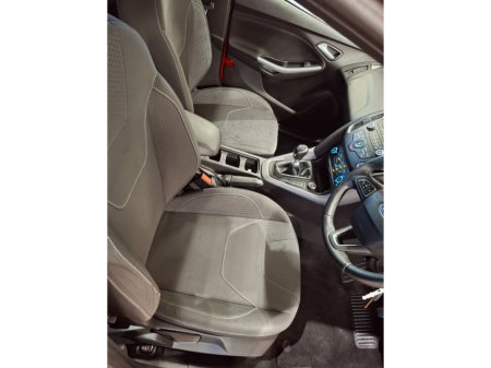 2017 Ford Focus - photo 9