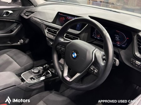 2022 BMW 1-Series - photo 18