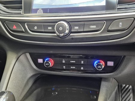 2020 Opel Insignia - photo 12