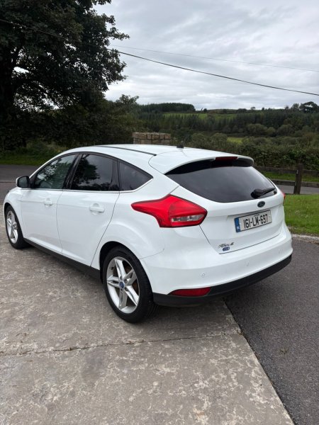 2016 Ford Focus - photo 5