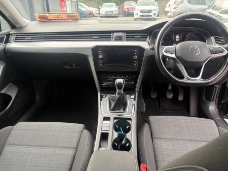 2021 Volkswagen Passat - photo 12